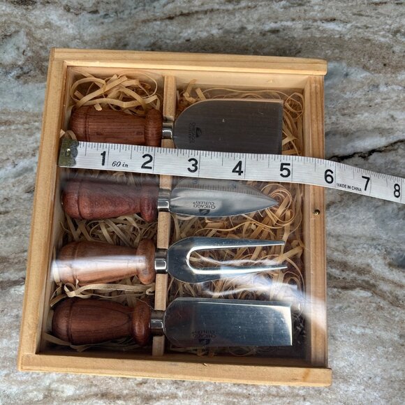 Chicago Cutlery Cheese Utensils Set Small Snack Spreaders Wood Handles NEW - Picture 7 of 8